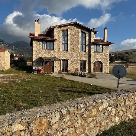 Armonia Livadi Arachovas